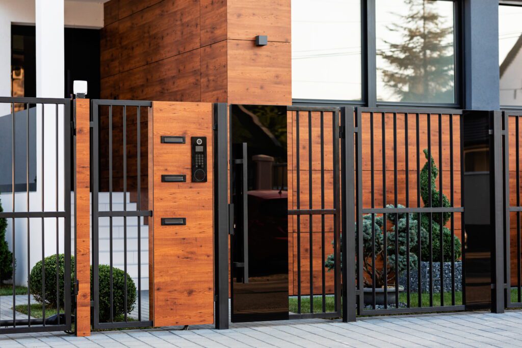 5 Signs It’s Time to Replace Your Automatic Gate Opener Instead of Repairing It | Griffin Fence 5 Signs It’s Time to Replace Your Automatic Gate Opener Instead of Repairing It | Griffin Fence