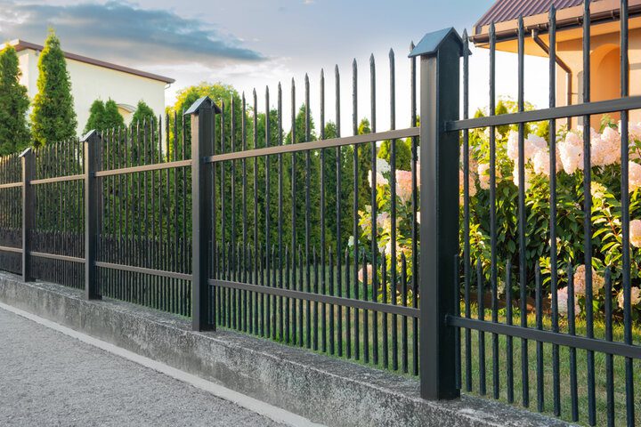 Houston, TX Fence Design Trends For Modern Homes Top Fence Installation Company In Houston TX | Griffin Fence